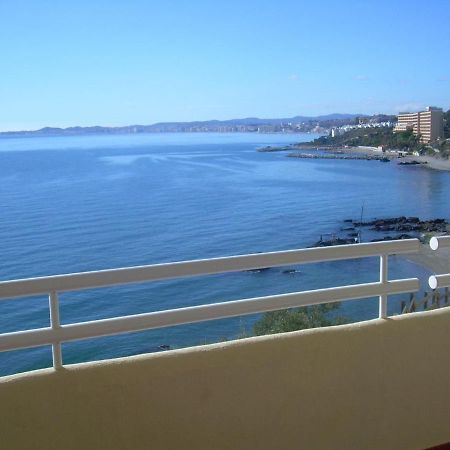 Holidays2Benalmadena Torrequebrada Sea View Front Beach With Pool Parking & Terraces Exteriör bild