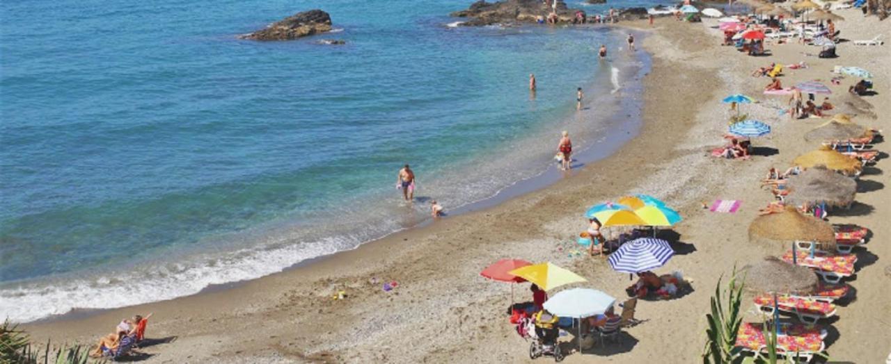 Holidays2Benalmadena Torrequebrada Sea View Front Beach With Pool Parking & Terraces Exteriör bild