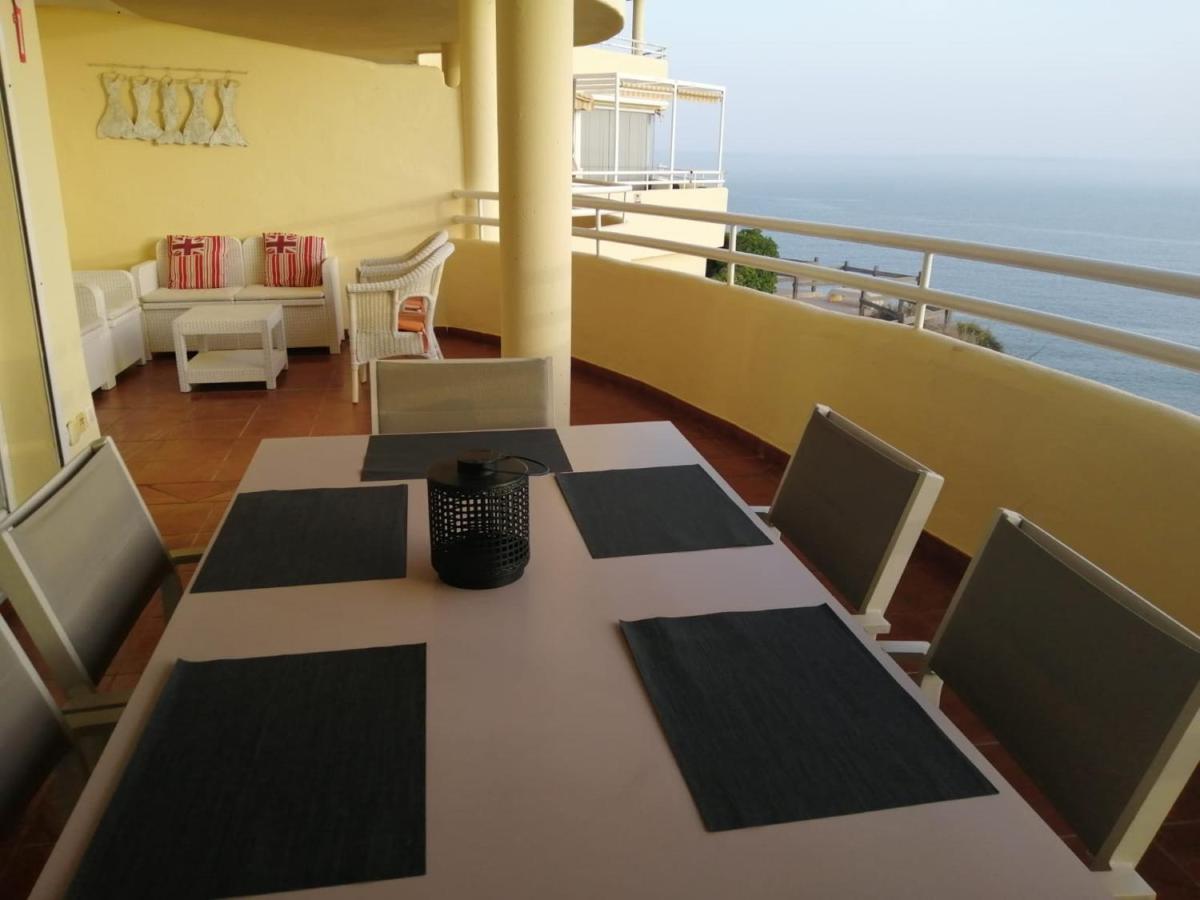 Holidays2Benalmadena Torrequebrada Sea View Front Beach With Pool Parking & Terraces Exteriör bild