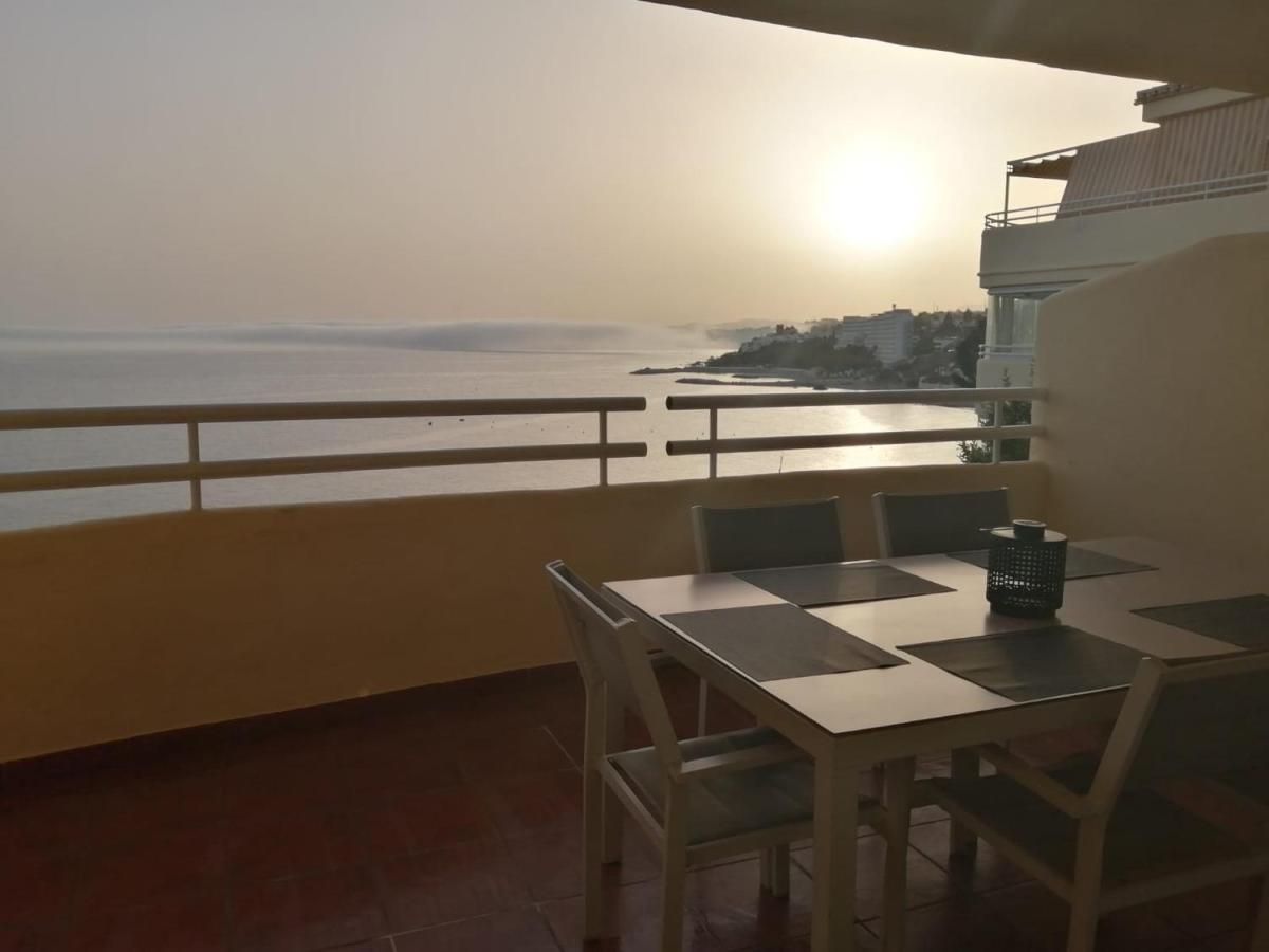Holidays2Benalmadena Torrequebrada Sea View Front Beach With Pool Parking & Terraces Exteriör bild